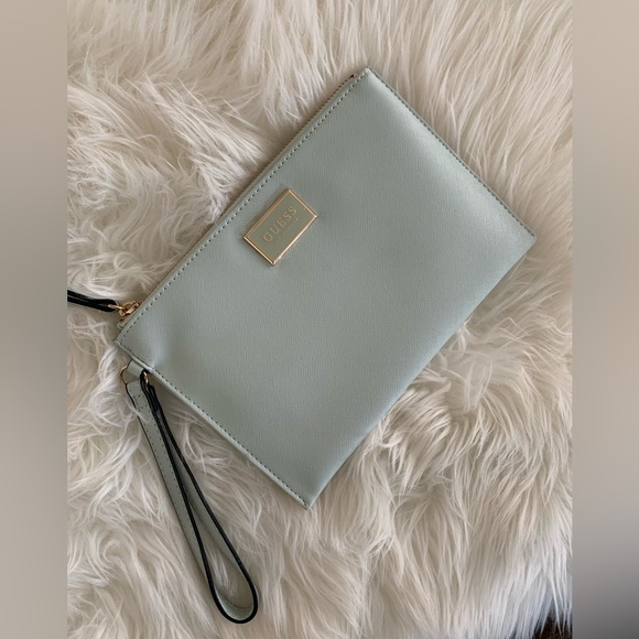 GUESS!! Guess wristlet! - Picture 2 of 6